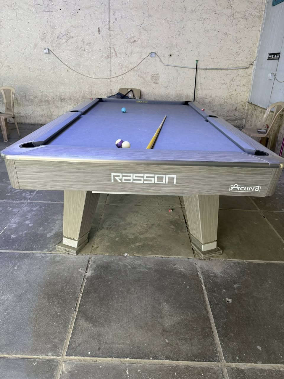 السلام عليكم بلياردات رايسن جدد صارلهم شهرين من فاتحهن بلكارتونه سعر الواحد 28 وبينهن مجال حك الجيه 
وفيشه عدد 2 
*********** المكان العبيدي
