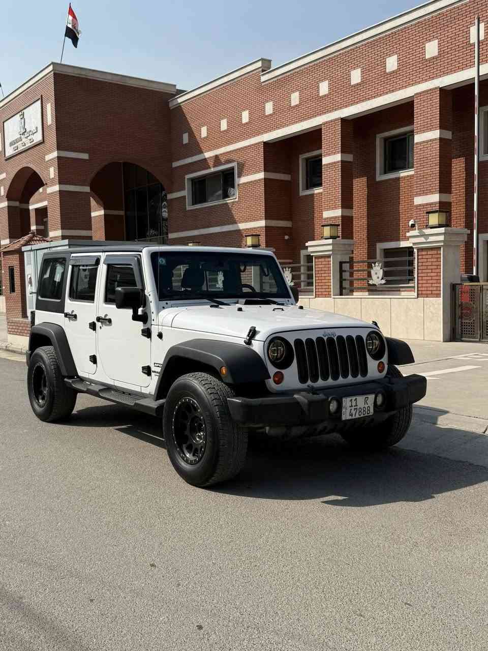 السلام عليكم للبيع جيب رانكلررر
2012 حيل جديده نضافه مال 2023 
سياره مكفوله باب سكن صبغ فقط 
سكف بلاستك مو قماش
السياره جاهزه ومناقصها شي وتعديلها كلش حلو
رقم بغداد مميز 
ماشيه 100 الف حقيقي ثاني اني ثاني مالك الها 
السعر 160 وبيها مجال 
مكاني بغداد 
***********
