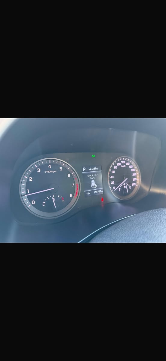 توسان موديل ٢٠ بيها بارد بلجاملغ عكس جهه البانزين ودعاميه اماميه مصبوغه ماشيه ١١٥ الف كاميرات اماميه خلفيه كشنات جلد للاستفسار *********** رقم بصره جديد
