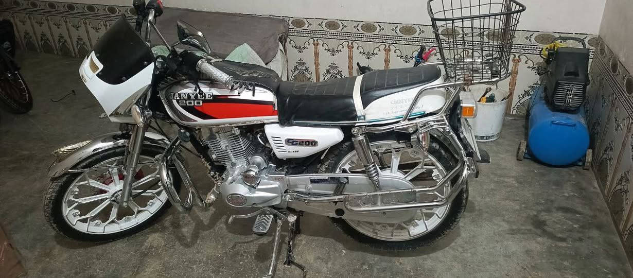 السلام عليكم. دراجه ابو الكله للبيع
موديل 2024شرط من التاير للتاير ما مفتوح بي برغي 
تايرات شركه جدد  محرك شركه
 نشاط فول دراجه حلوه مال جناي 
منفيس وكنترولات موجوده #السعر__900 وبي مجال
للأستفسار ***********. اتصل وتدلل
