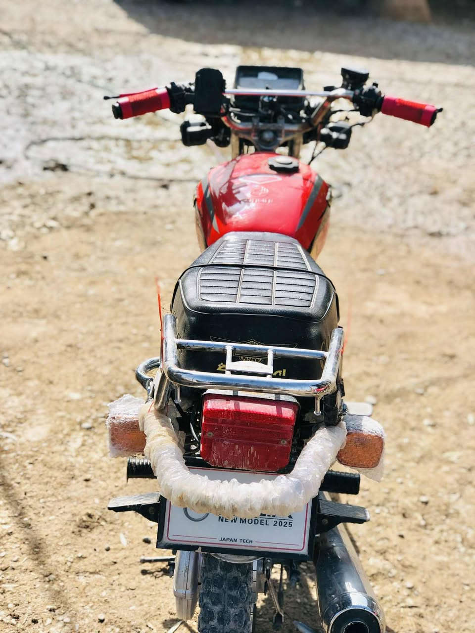 السلام عليكم 
مطور خمسه كير نامو بروو موديل 2023محرك مامفتوح 
اومروس موديل 2024و فوك وانطي فرق 
***********
