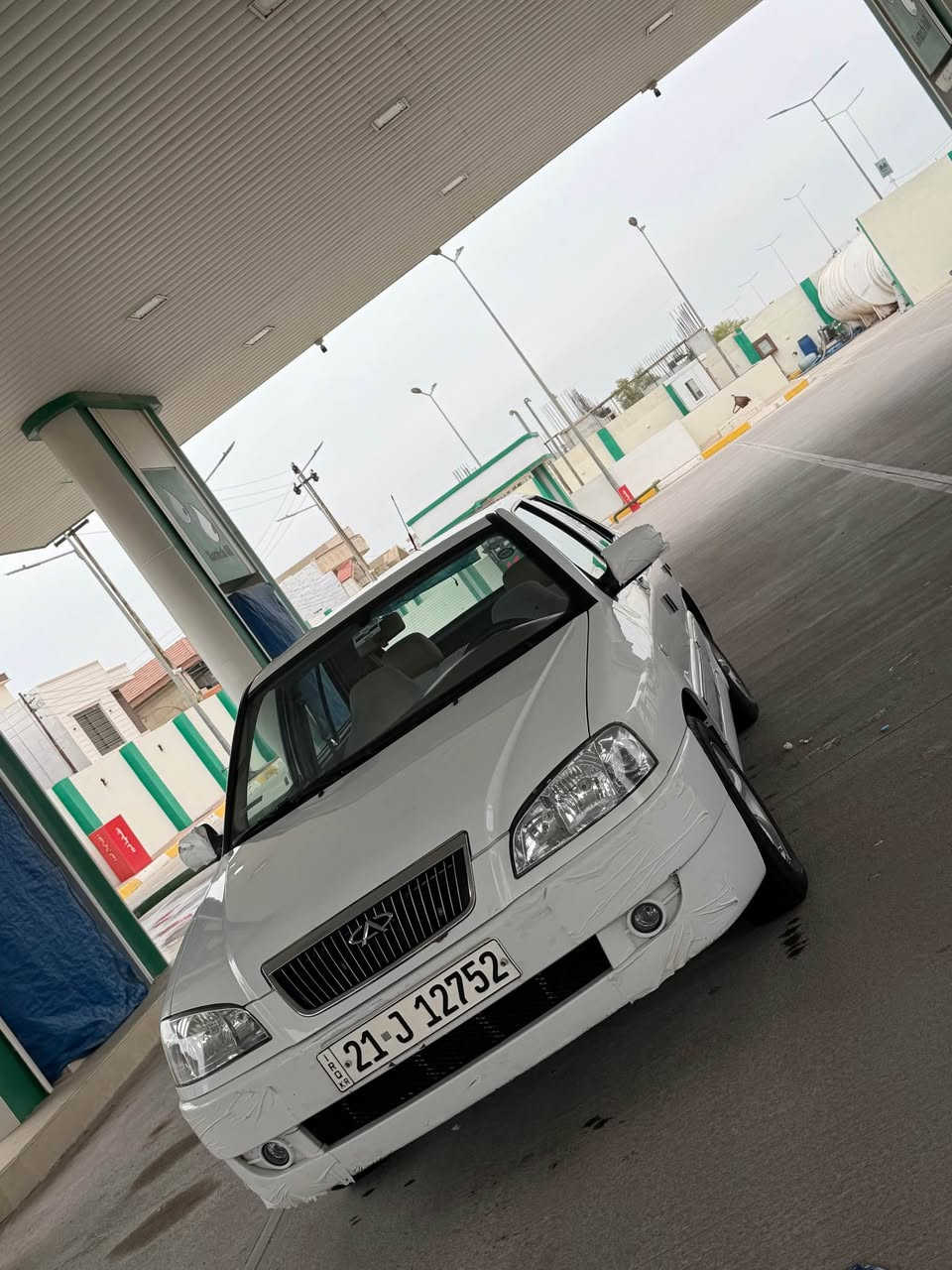 سلام عليكم 
سيارة شيري كوين للبيع موديل 2013 
سيارة جاهز مابي اي نقوصات سيارة مال بيت ما متعوبه سيارة كدام العين 
تبريد ثلج ❄️ تدفئة 🔥 سيارة بدون ضرر سيارة بيها جامرلغ سكن و باب سكن باب سكن 2 بار سيارة بيها يعني 3 قطع بارد يعني مو كامل بعض اماكن والباقي من غير هذول سيارة مكفول كفاله عامة وسعر سيارة.      47 💵
بي مجال 
و رقم هاتف  
***********☎️ Singapore
