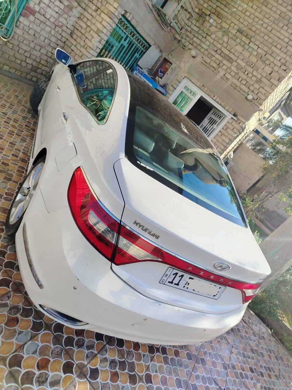 السلام عليكم ازيرا 2013 فول مواصفات VIB خليجي كفالة عامة بيه فقط بارد جداً بسيط بالجاملغ الخلفي 
رقم بغداد باسمي السعر 135 وبيه مجال مكاني بابل 
للاستفسار ***********
