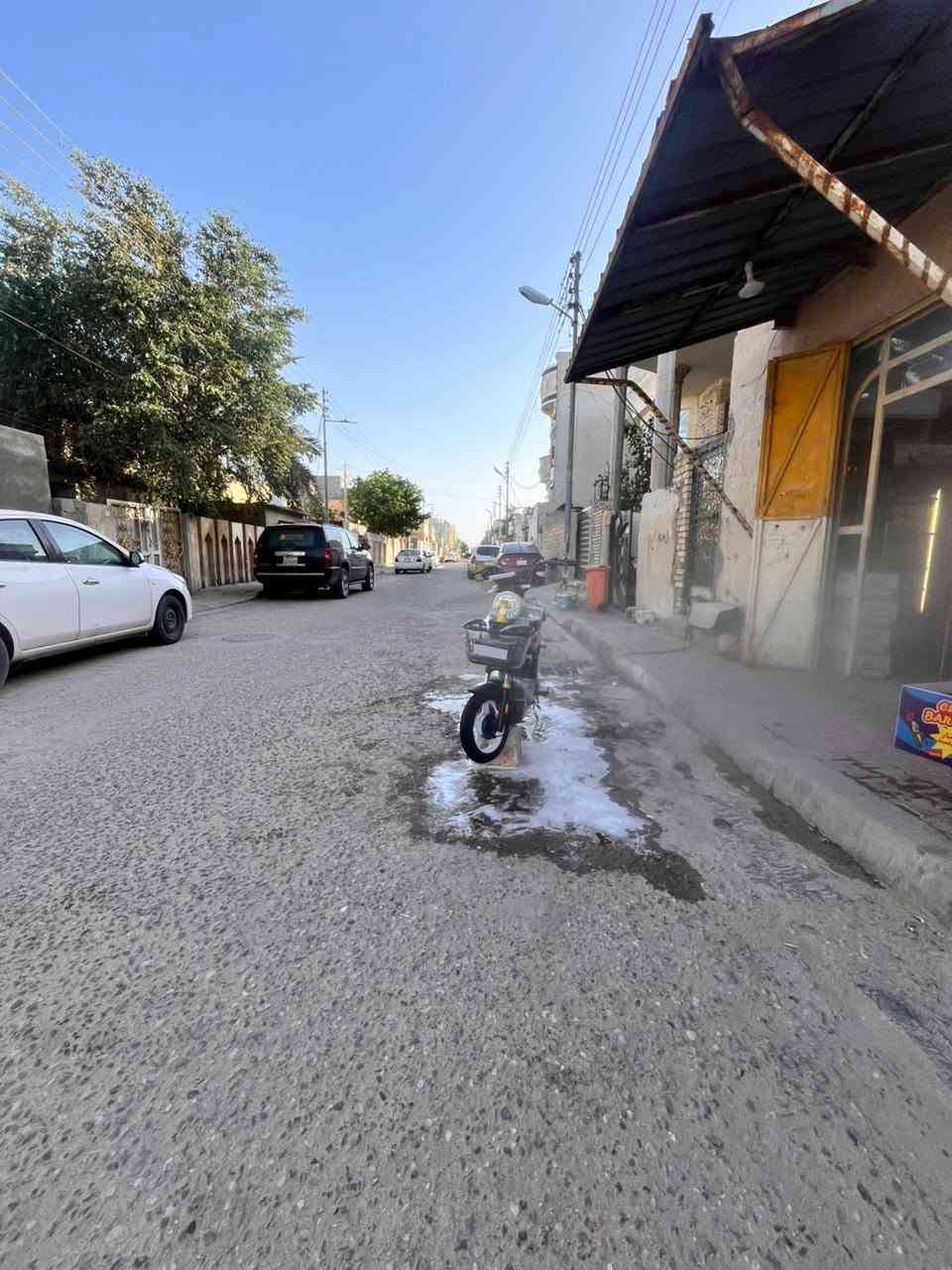 سلام وعليكم
للبيع دراجه شحن حجم 14 دراجه جديده 4 بطاريات ملف 500 دراجه نضيف تمشيك 30 كيلو 
العنوان البصره الامن الداخلي 
السعر 290 بيه مجال حك جيه 
الرقم للستفسار واتساب ***********
