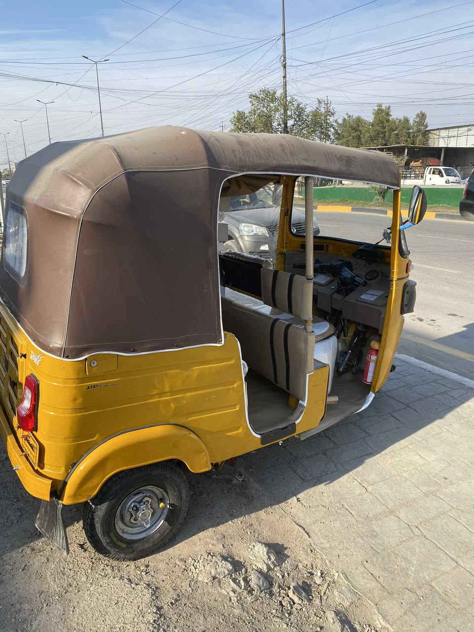 السلام عليكم ورحمه الله تكتك للبيع موديل 18 رقم وسنويه كربلاء ماكينه مال 20 رقم صاحبها ***********
