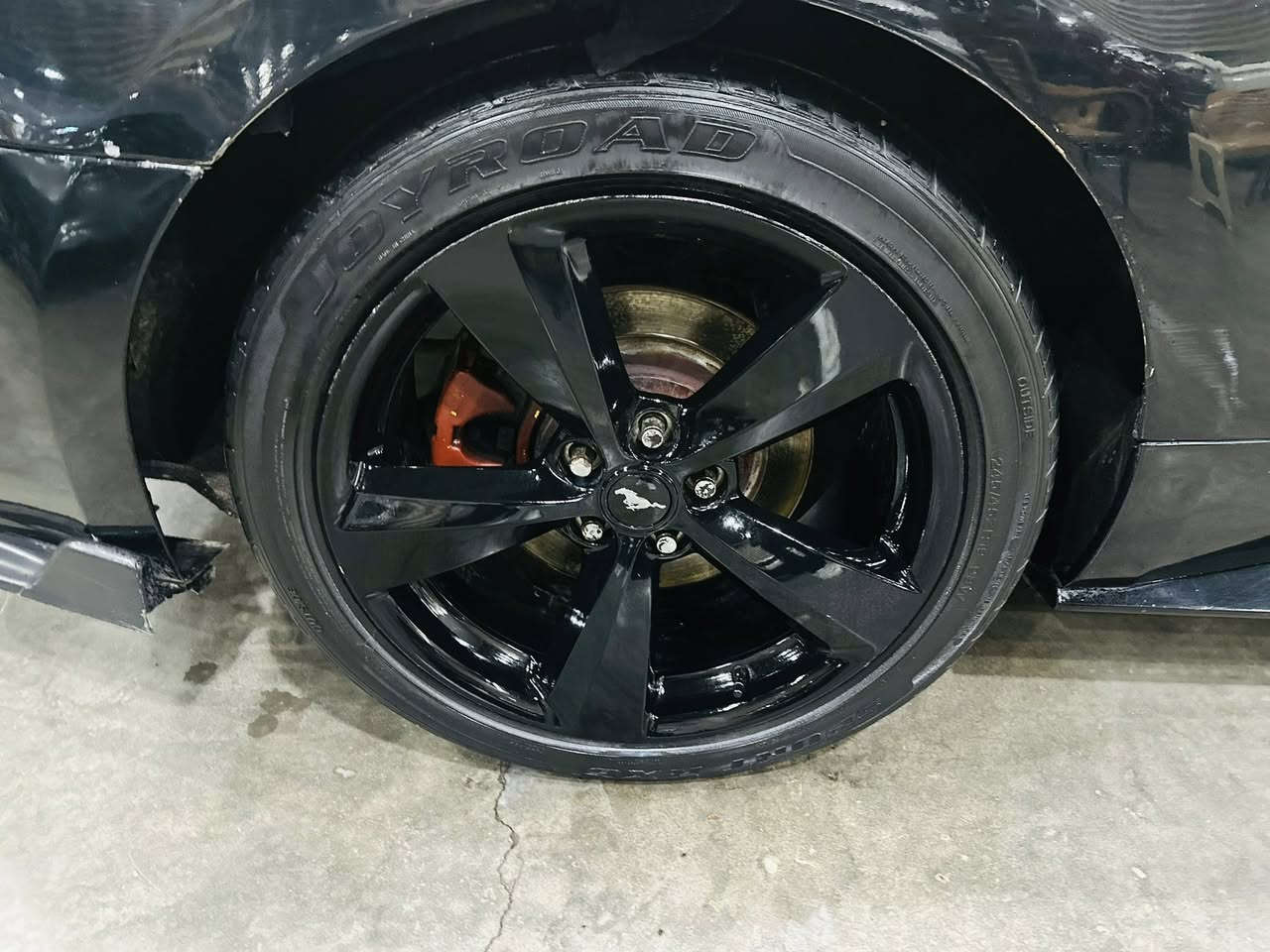 موستانك 2015 ستة سلندر رقم اربيل الجديد
الضرر / جاملغ وبنيد + رش عام بدون اي حادث غير الجاملغ وبنيد
سعرها جدا مناسب 112$ وبي شي بسيط 
*********** بيع سريع
