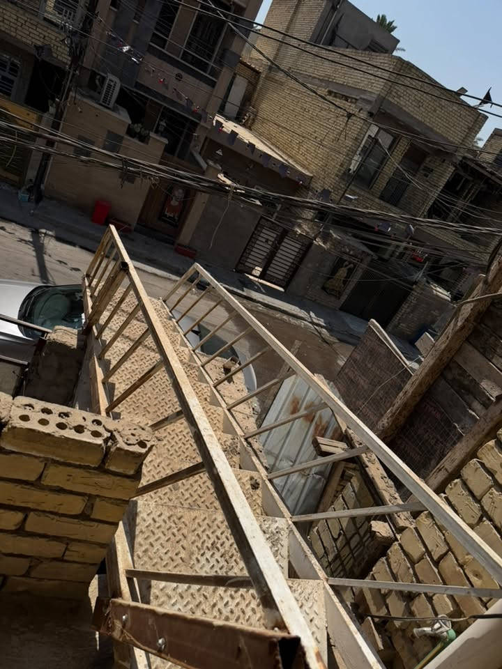 درج للبيع يحتاجلة فقط صبغ مكاني بغداد الجديده سعره 90
تواصل ***********
