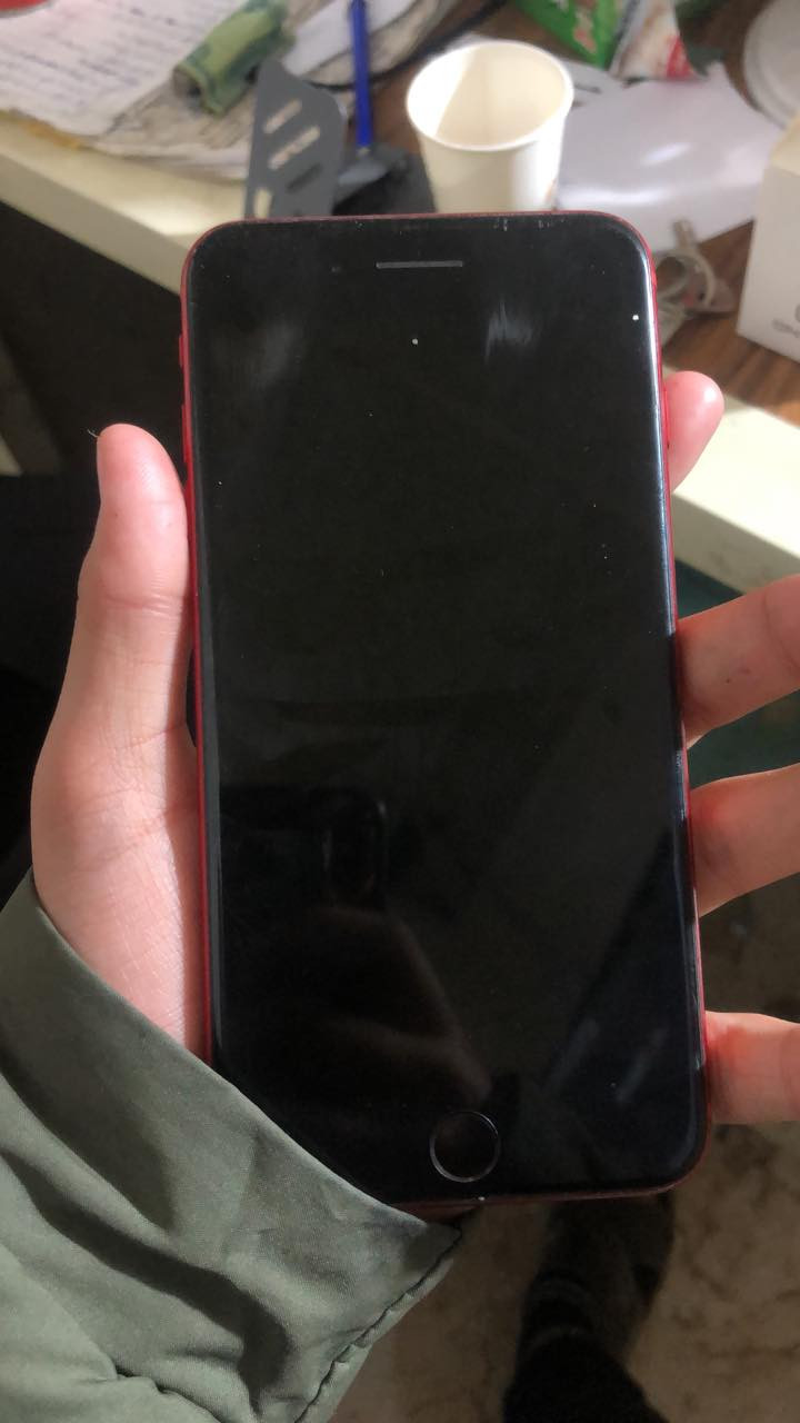 السلام عليكم 

ايفون 8بلاص ما مفتوح بس مبدل بطاريه شرط اصليه 
شاشه بلادي 

بصمه شغاله شاشه بلاديه ما بيها اي فطر او اكسر 
شرط مبايل كلشي مابي بس بطاريه 

السعرر 175وبي مجال 

عنوان واحد حزيران اقرب نقطه داله دجاج سيف

***********
