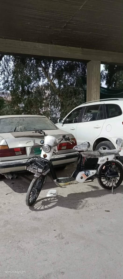 ماطور شحن لل بيع 
السعر 180 وبي مجال 
مكان جانب الأيمن حي المامون ***********
