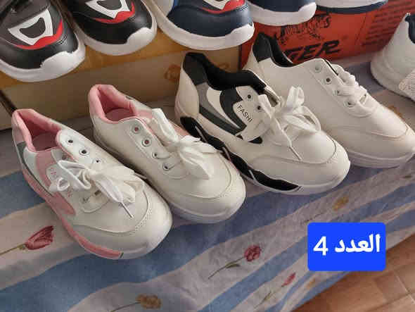 حذاء طفل ولادي بناتي من 31 الى 36 
العدد الكلي  40 
كل زوج في  علبة كارتون 
السعر الكلي 225
واتساب *********** او 
***********
