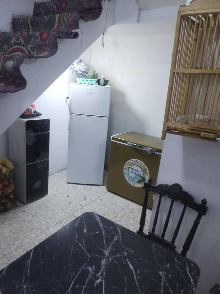 بيت للبيع زراعي سند 25
مساحتة 85 متر ب سكينة 2/8 
طابق واحد كامل
سعر 53 وبي مجال بسيط

للتواصل ع رقم  ***********
