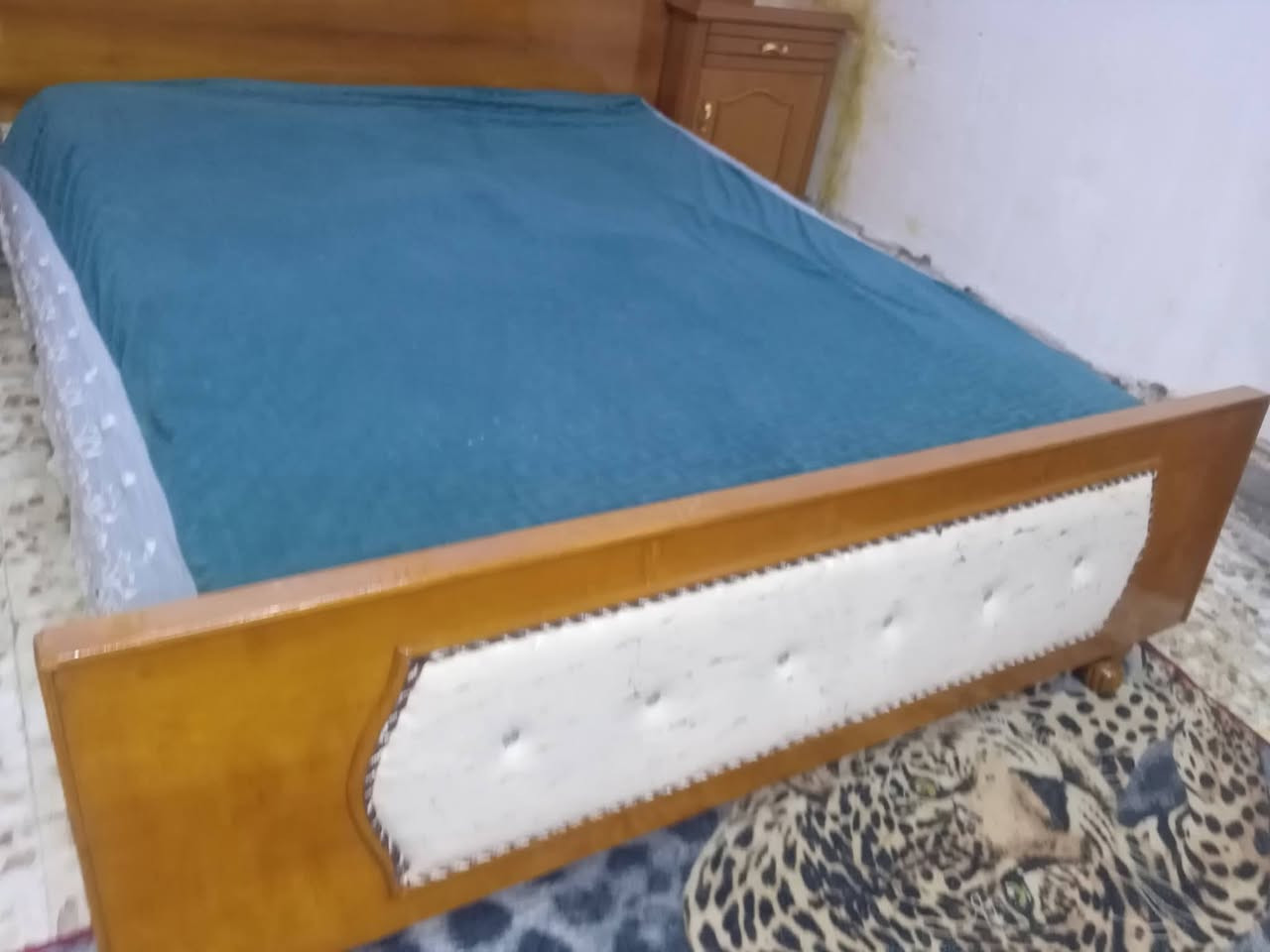 مكلف بلنشر غرفه تسكام نجاره صاج داخل وخارج ظهر جرجوبه تكمه 900 وبيهه مجال بسيط مكانه حله للاستفسار الاتصال على الرقم ***********
