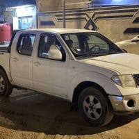 نيفارا 2013 اوتماتيك رقم بصره بيها مكانات صبغ ب 80 قفلل  07725683015