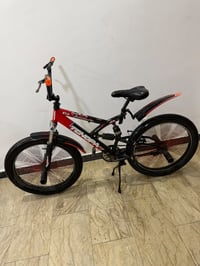 اخوان بايسكل BMX ياباني اصلي انتبه مو صيني!! حجم 24 طبعاً هيج بايسكل م...