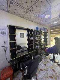 ميز حلاقه نضافه 100/100   السعر ب300 الف   العنوان بغداد الشعب نهايه ا...