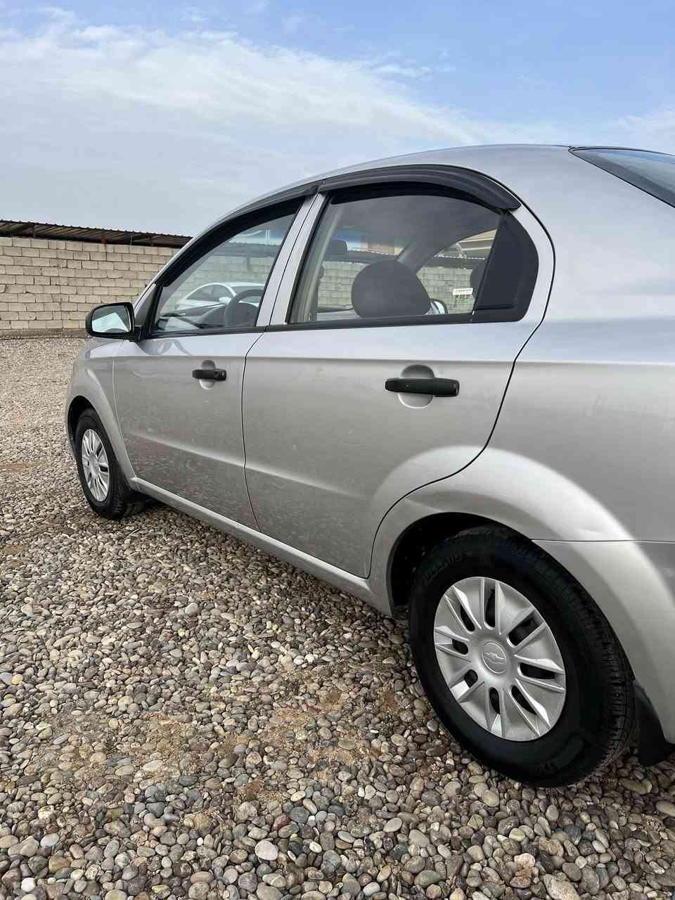 السلام عليكم أفيو 2009 خليجي محرك 1600كير اتوماتيك صبغ جاملغ امامي بدون دواخل محرك كير شرط تبريد تدفئه صدر كلو جديد السعر 67 بيها مجال قليل شرط التحويل سنويه جديده بيع فقط نغد دين مابيع الاستفسار الاتصال علا الرقم ***********  مكان السياره الشرقاط
