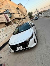 نيسان سنترا موديل ٢٤ ماشيه ٢٠ الف مكفوله كفاله عامه حادث فقط بنيد سونا...