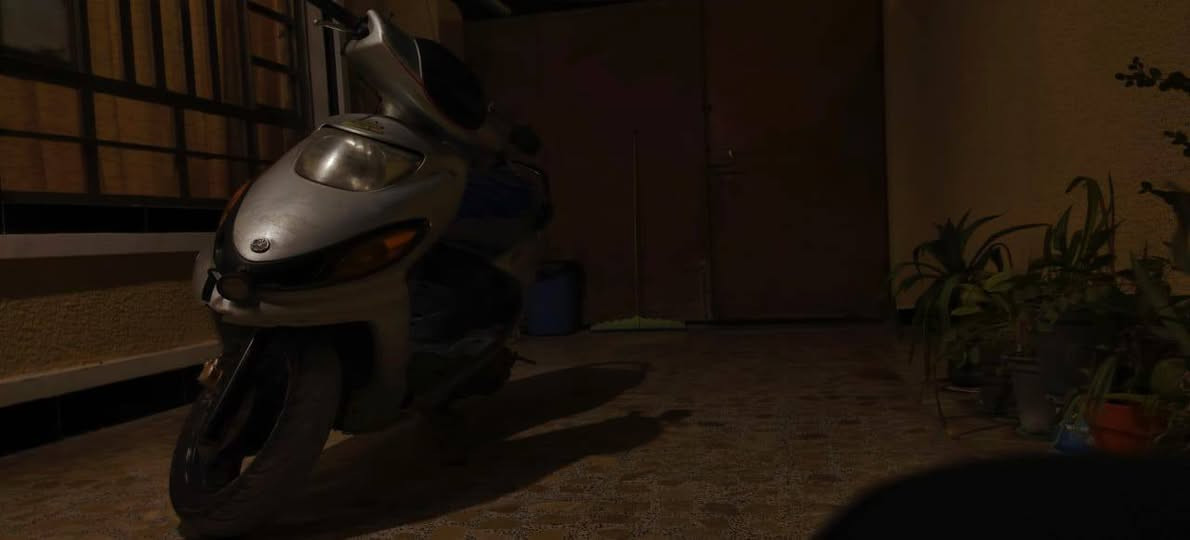 سلام عليكم دراجة دولفين للبيع بدون اوراق شغالة كلشي مابيها السعر 250 وبيها مجال مكاني ديالى منصورية الشط قبل سيطرة الغالبية رقم الهاتف ***********
