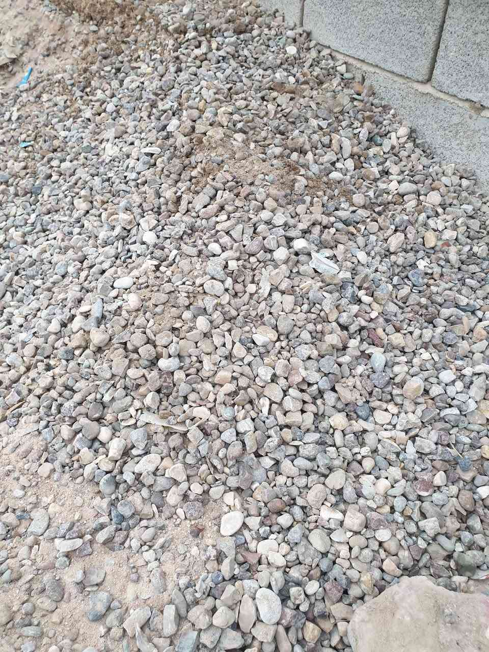 السلام عليكم .. حصو ورمل مخلوط تقريبا كيلتين شفل ليريده ياخذه مجانا مجانا عليك التحميل والنقل المكان ابو رمانة اتصل ودلل ***********
