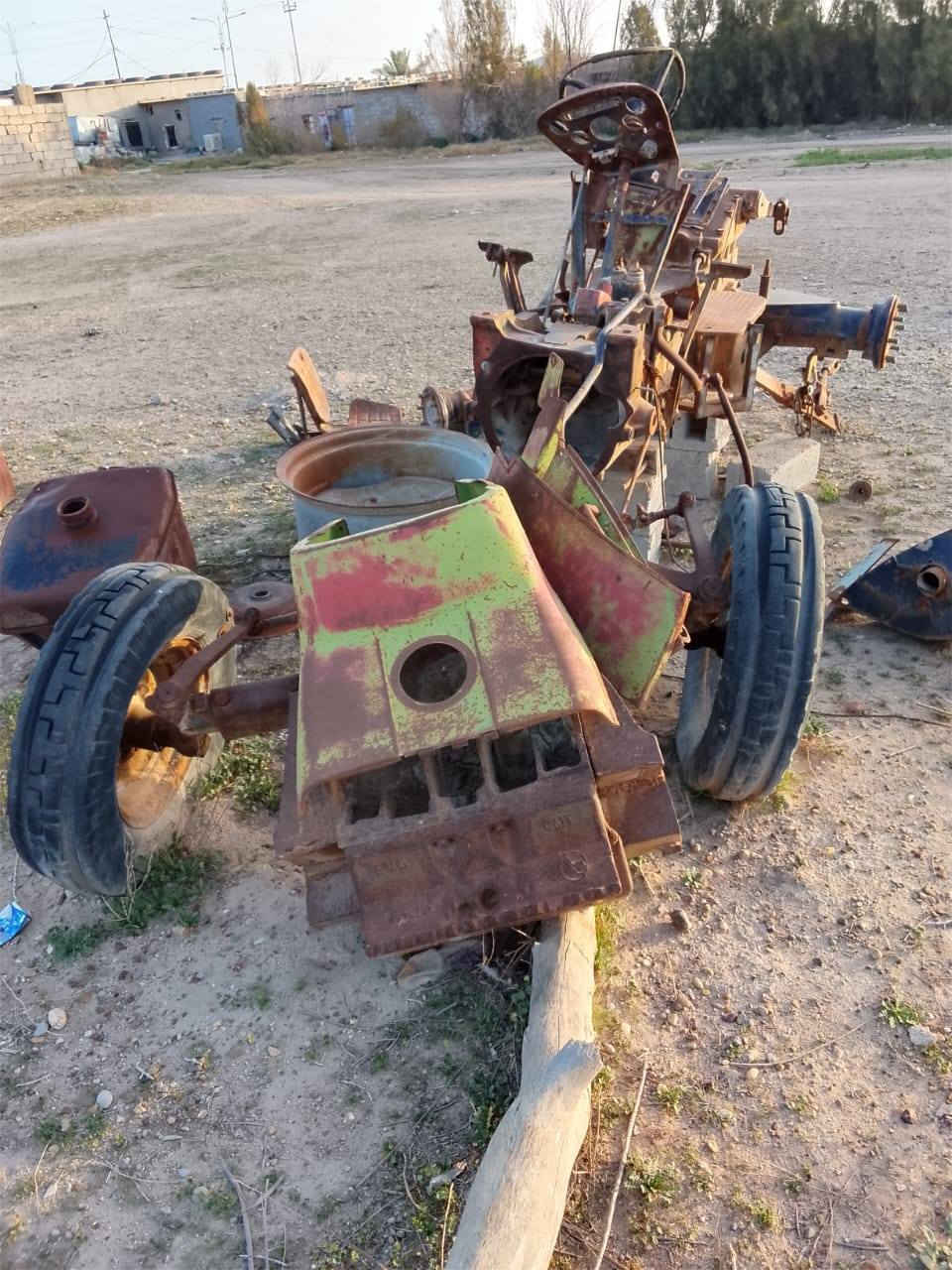 سلام عليكم ورحمه الله وبركاته يوجد لدينا تفصيخ سيرت الجزائريه للبيع بانواعها المكان الناصريه الاتصال على الرقم التالي ***********
