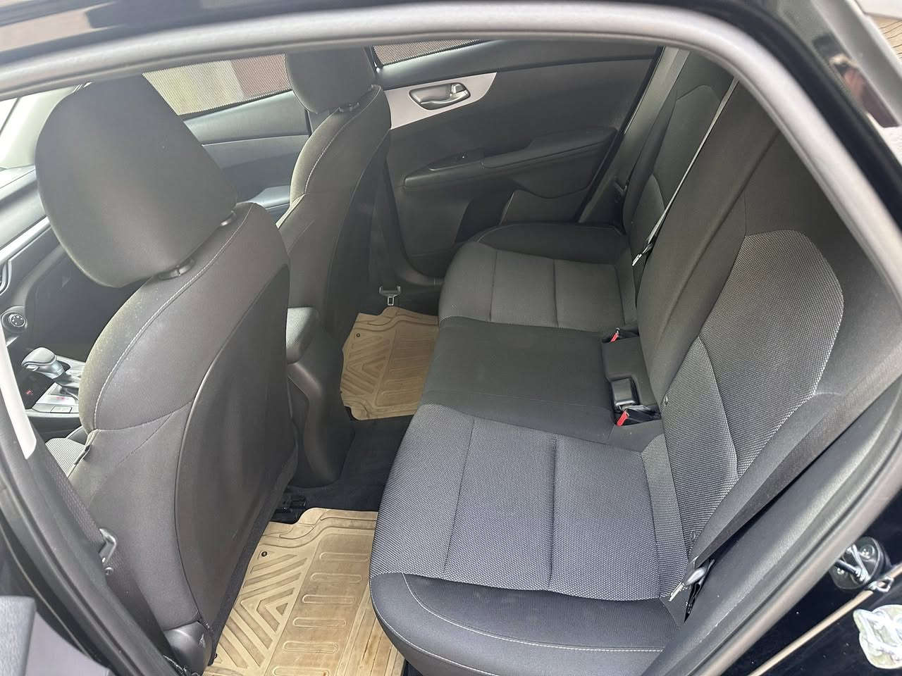 كيا فورتي 2024
ماشيه ٢٣ميل

حادث بس بنيد+ باب السايق بارد فقط

ايرباك ستيرن فقط

الموصفات:

رادار امامي

توقف ذاتي

تحديد مسار

تحكم ستيرن

شاشه (كار بلي)

مانع انزلاق

٣ انظمه قياده

كامره دواره

مثبت سرعه

قياده ذاتيه

محرك2000دوش رقم اربيل

***********
سعر157

شراي راسلني وتدلل
