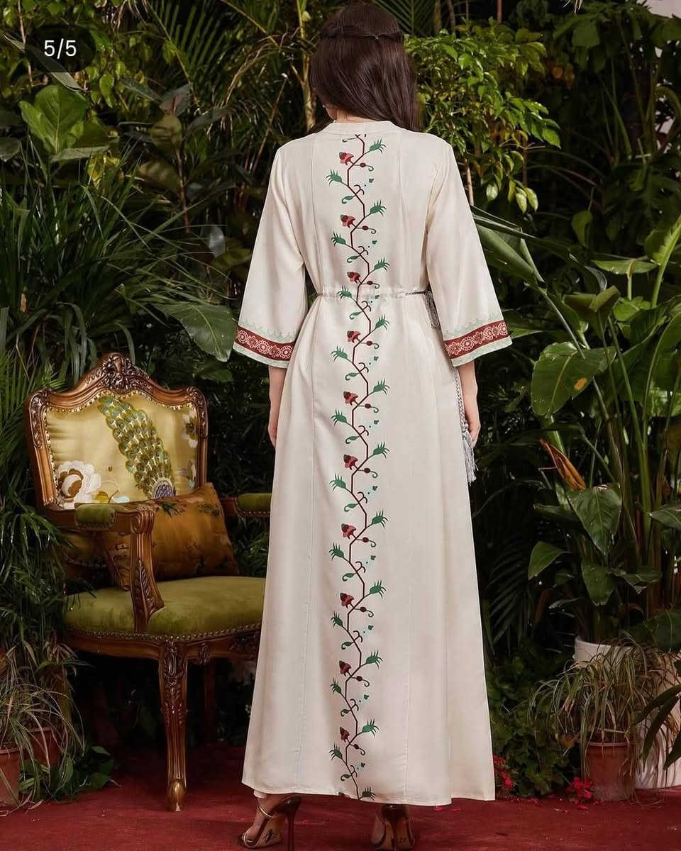 متوفره بلون السمائي والوردي الفاتح 
قياس السمائي مديم 
الوردي سمول


**إذا كنت صاحب هذا الإعلان وتريد حذفه لأي سبب، رجاءا أرسل رسالة إلى الدعم الفني**