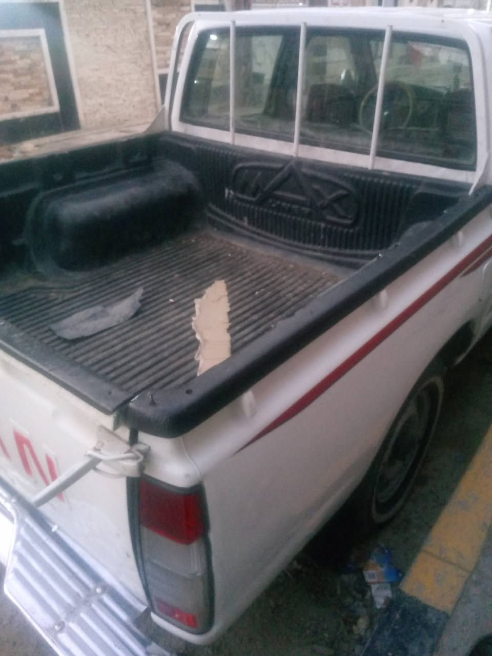 نيسان شبوط موديل 9 بغداد رقم انكليزي محرك والكير الاصلي مامفتوح 6نمر  حادثها حرق دشبول فقط على إثرها نصبغت عام كفاله الشاصي والتحكم واللغود ابد ماكو تبديل *********** وتدلل مقدمه45والشهر4والكلي اتصل وسهله مكان السياره بغداد
