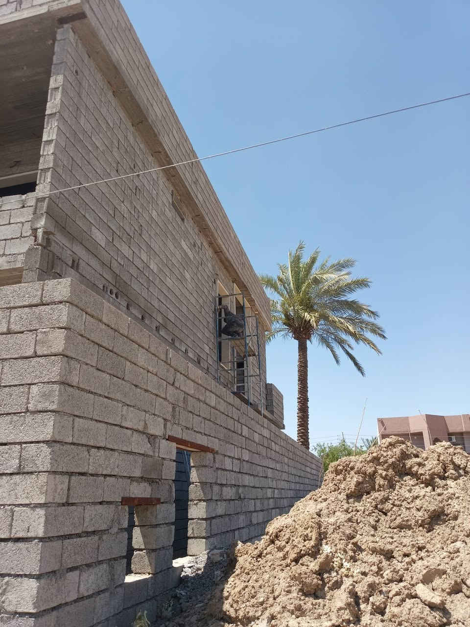 يوجد كادر حجر حلان بسعر مناسب شغل شرط هندسه من يرغب بل عمل يتصل عل خط و الخاص مفتوح 
***********
