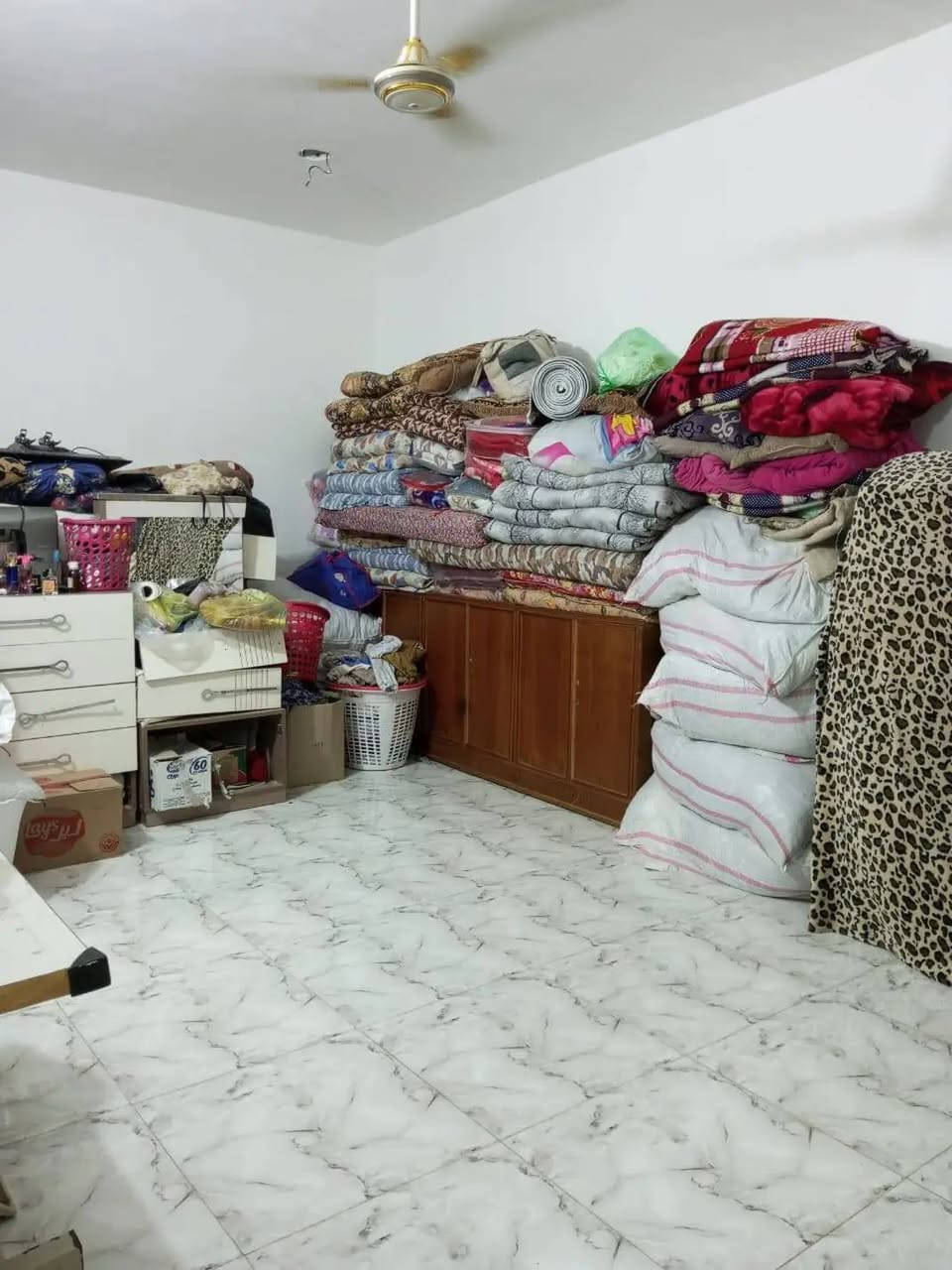 بيت زراعي للبيع سند 25 رئاسة العبيدي نهاية شارع السادة  خلف معمل البيبسي 104 متر  السعر 65 وبيه مجال للأتصال *********** ( البيت لأبو سجاد الدراجي صاحب المقاطعة شخصيا ) يعني مو من واحد لواحد

