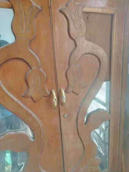 السعر 600 وبيها مجال ***********
