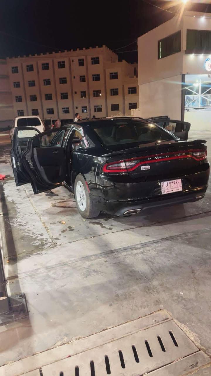 چارجر موديل ٢٠١٩ رقم بغدادبيه قطعتين تبديل وقطعه بارد مكان السياره واسط كوت ماشيه ١٠٠ الف للاستفسار الاتصال بالرقم 
***********
السعر ١٨٨
