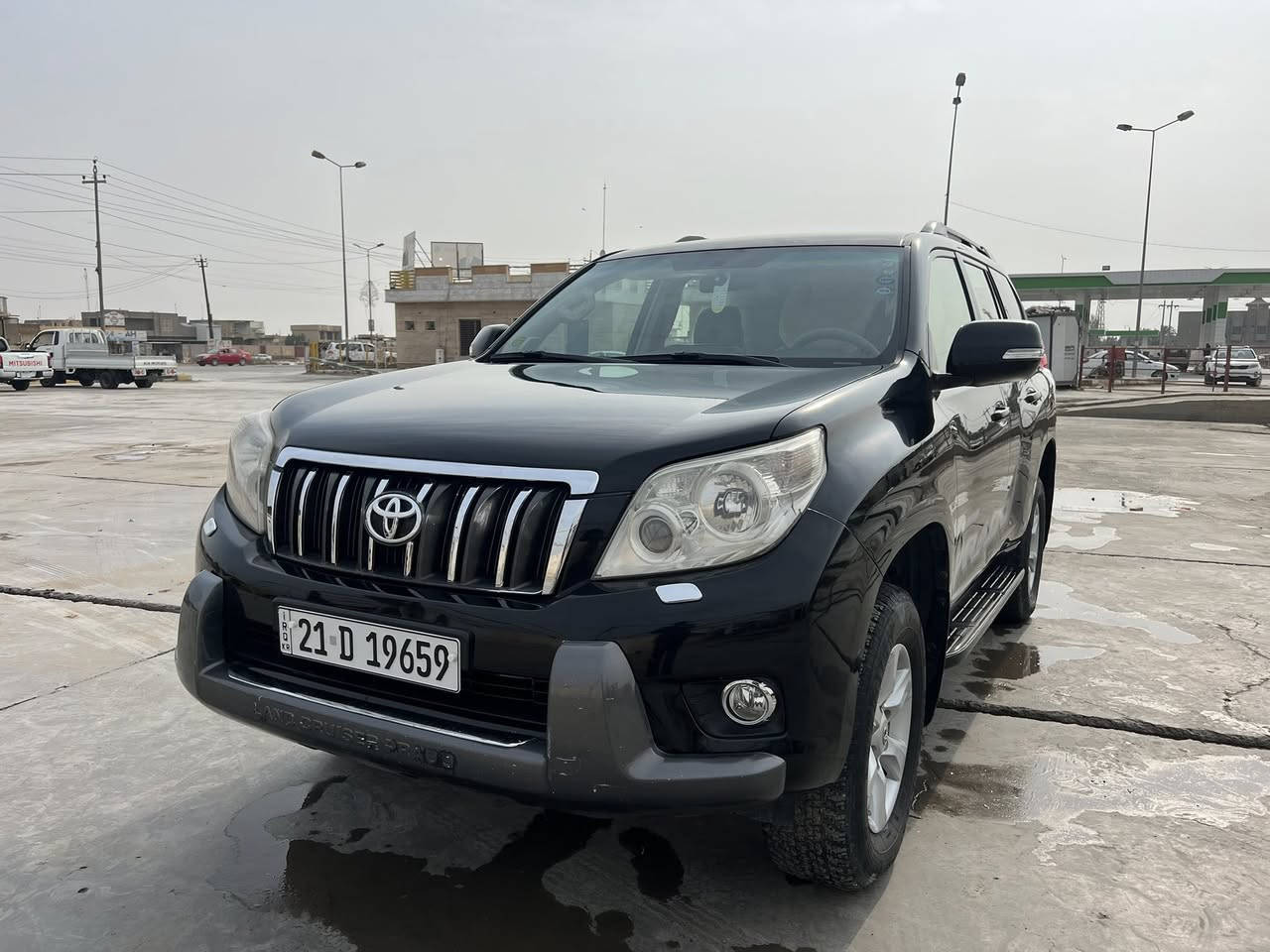 للبيع برادو 2012 كفاله كارتون السياره كله بلادي 
مكفوله حته الدعاميات سياره كلش جديده ممتعوبه ابد ونضيفه كلش 
مكينه ٢٧٠٠ 
السياره ب اسمي تحويل ثاني يوم 
سياره كامله لل اخير گير مكينه حداديه كله مكفول 
السعر 245 
***********
مكانه ديوانيه
