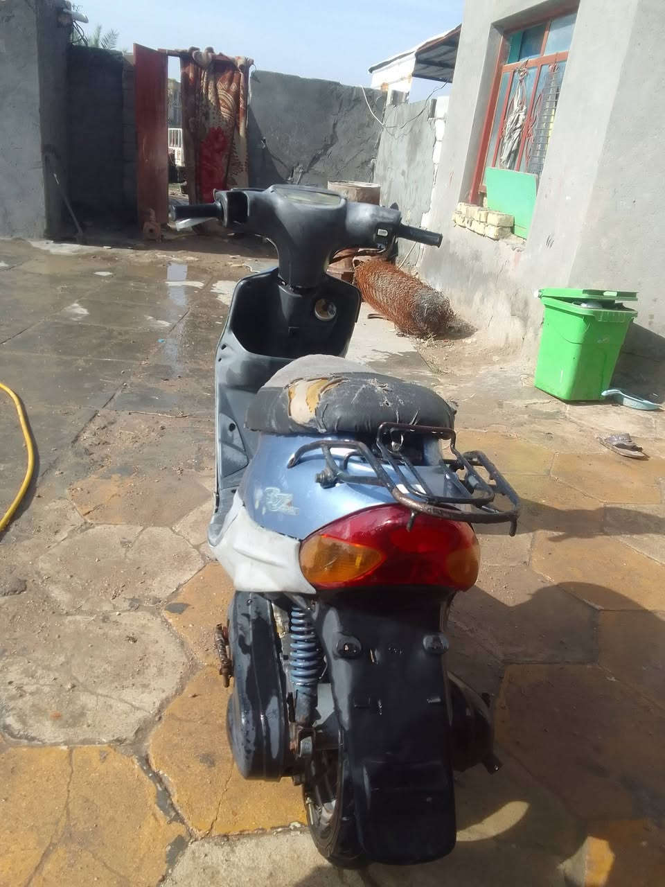 السلام عليكم البيع دراجه نضيفه حيل مامفتوحه دراجه جديده كهربائيه كله شغاله نكرت سلف سعرها 175مكاني السماوه السماوه المجد رقمي ***********
