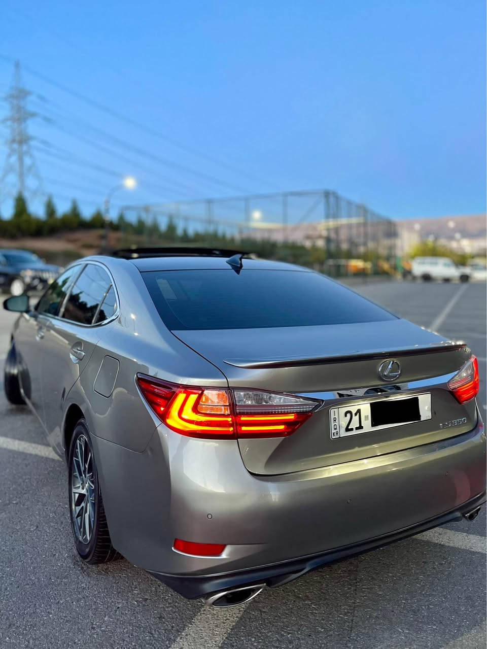 لێکزس ES 350 مۆدێل ٢٠١٨ فوول مواسەفات 
بەسمە - ڕاداری کامل - سەقف پانۆراما - پەردە - سوکان کارەبا - کوشن هیتەر - سوکان هیتەر - کوشن جلد 
سەیارەکە شوخت و چاڵ و ساردی نیە دەعامی بۆ دەعامی بەشەرت 
سەنەوی و ڕەقەمی تازەیە تەحویل و غرامە بەشەرت 
یەک پارچەی بۆیاخە 
شوێن /سلێمانی 
سعر/٢١٧$💵
مۆبایل/*********** السليمانية, العراق
