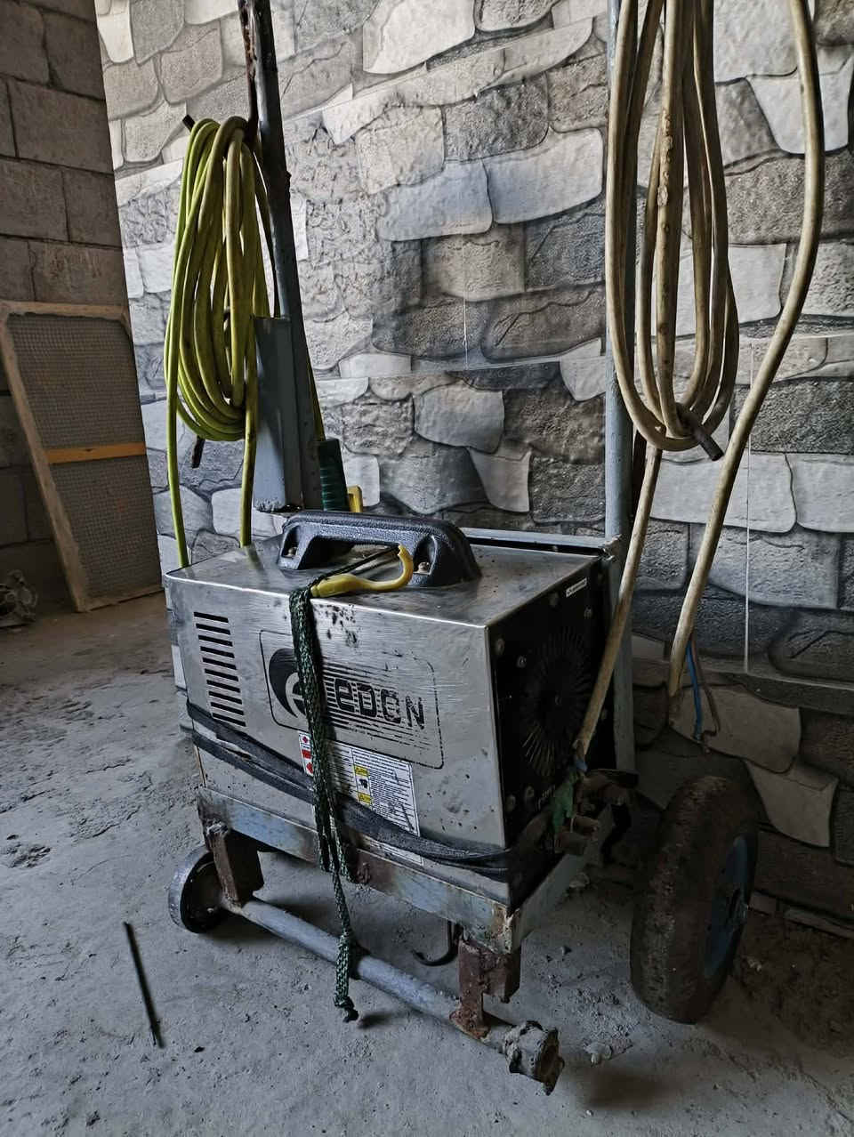 مكينة لحيم للبيع مال بيت مستخدمه قليل للاستفسار واتساب ***********
