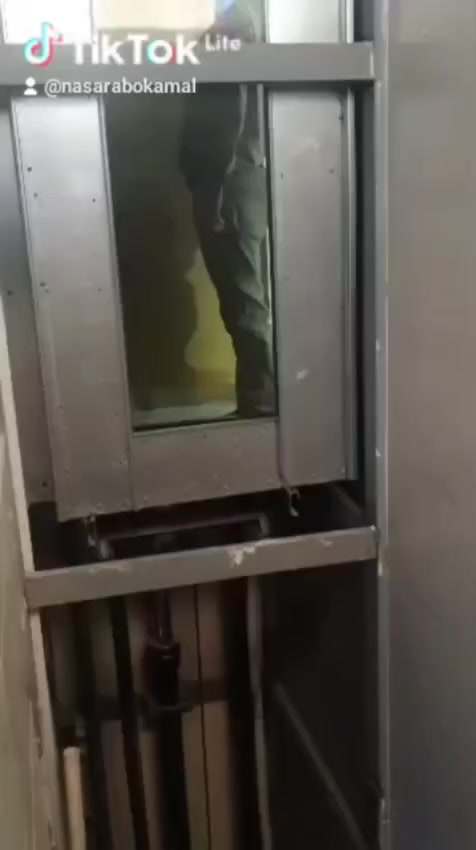 عمل مصاعد هيدروليكية
حموله من نص طن إلى طن ونص حسب المواصفات 
الاستفسار اتصل على الارقم***********,و ***********
