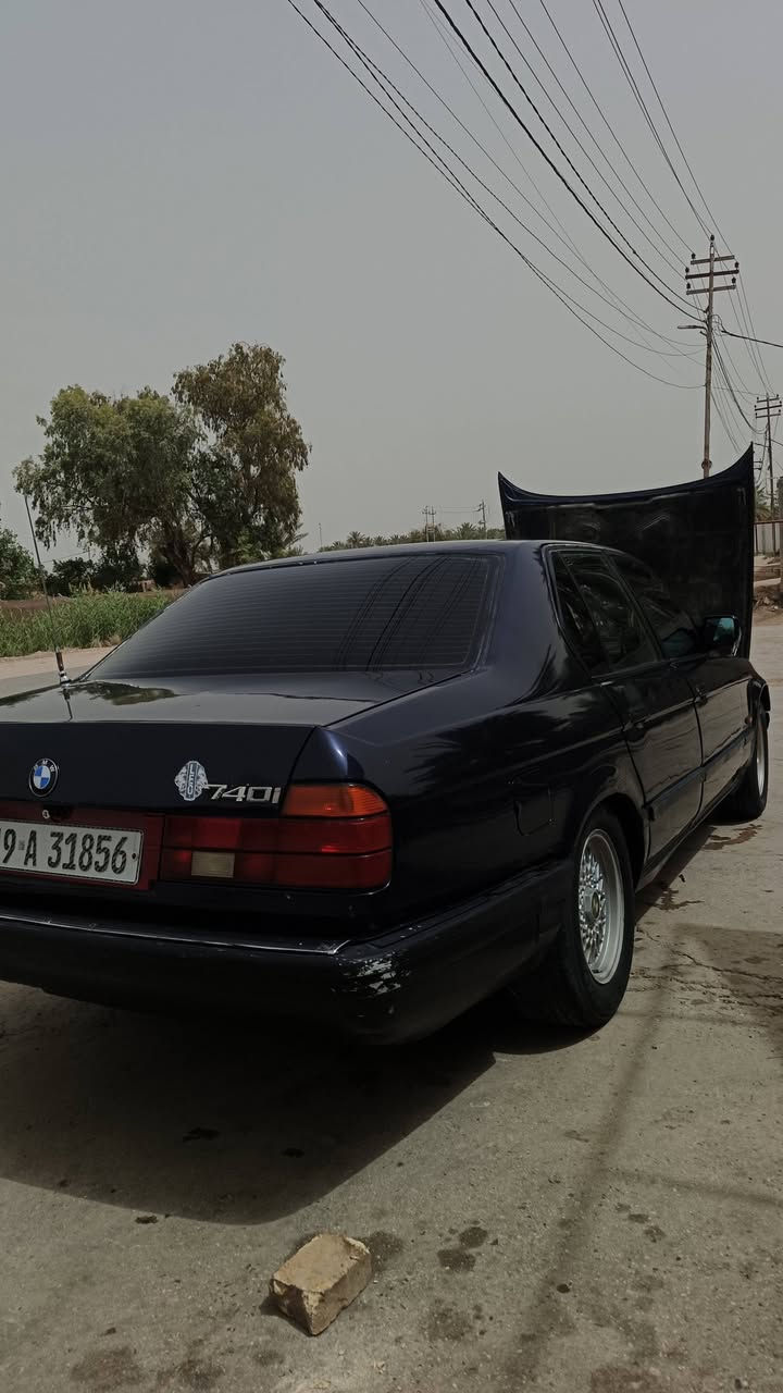 سلام عليكمBMW مديل92مكينهV8 سلندر مكينه كير حداديه تخم تاير تبريد كل مكفول بيه مكانات صبغ سياره نضيفه مال جناي سعر 55وبيه مجال مكان كربلاء ***********
