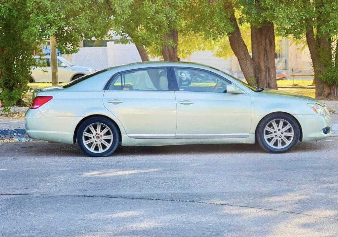 افلون 2007 للبيع السيارة مصبوغة عام المكينة بيها خيط تبخير بس كلش زينه شلعتها وما تنقص هواي الكير مكفول وخير من الله التبريد كهربائيات شغاله كلها رقم ذي قار مميز السنوية باسمي ما منتهية تداور باي مكان السيارة حلوة وخير من الله 
السعر 78 وبيها مجال 
مكاني الكوفة العباسية 
***********
