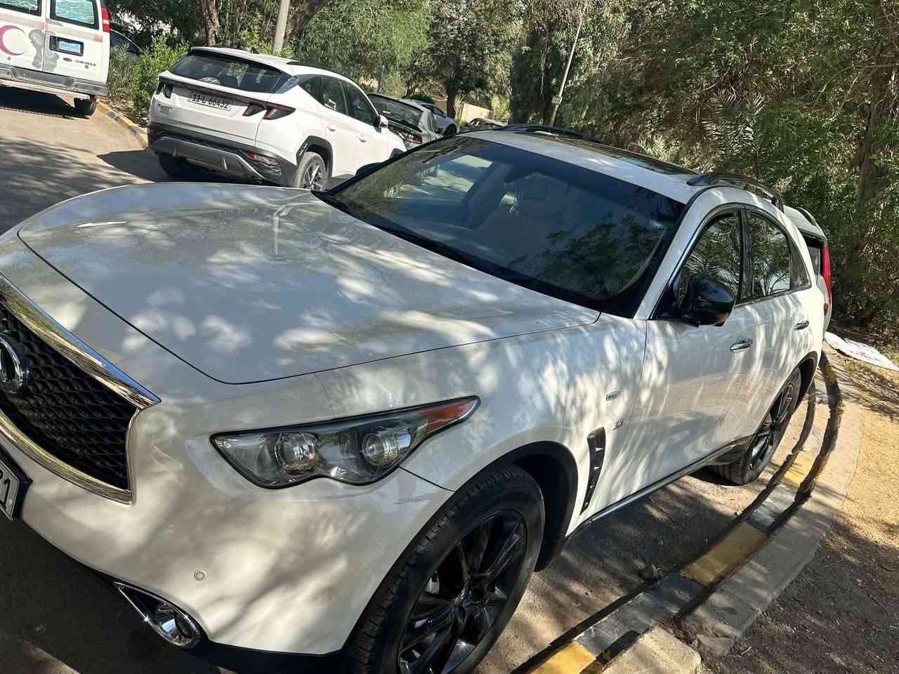 السلام عليكم عندي انفنتي qx70 خليجي بحالة الوكاله 2019 ماشيه 95000 km للاستفسار *********** السعر 20700 قفل
