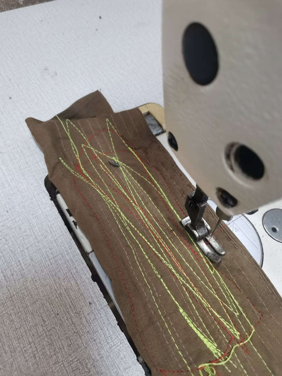 للبيع المستعجل مكينه كاتم  صناعي كامل كامل  سعر ٢٥٥ الف للحجز اتصال واتساب ولغرض الاستفسار اتصال  ***********
