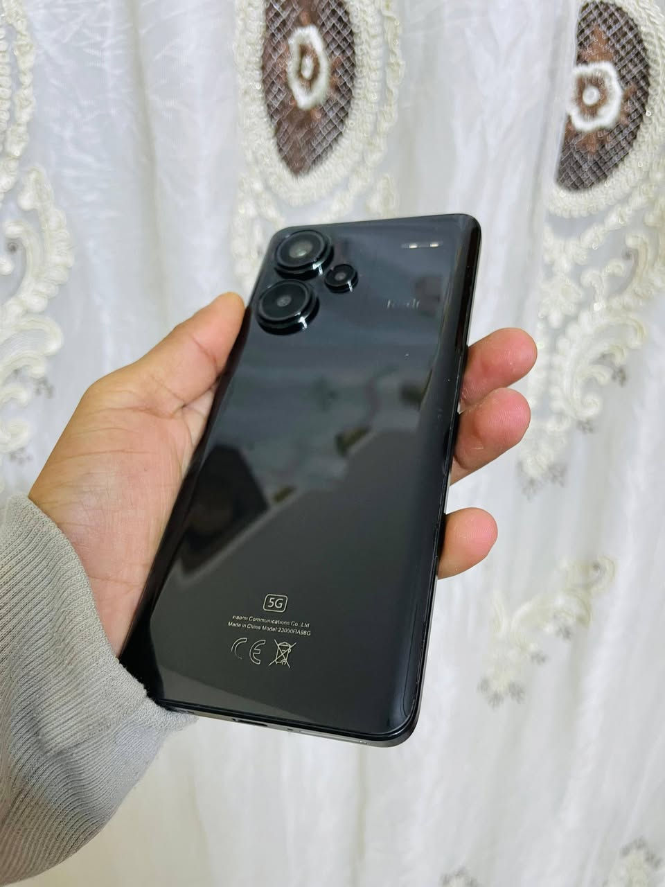 السلام عليكم ورحمة
ريدمي نوت 13برو بلس 5g 

الجهاز نضافه  ولون مميز  

1-الجهاز ضد الماي بمعيارية ip68 

2-صوت ستريو سبيكر عالي ونقي 

3-شاشه منحنيه وبحواف صغيره بدقة 1.5k

4-الكاميرا 200mpصور طبع فديو 4k مع مثبت 

5-ذاكره 512 رام 12+12 

6-معالج 7200Ultra قوي ومستقر 

7-باتري. 5000MA بقدرة شحن 120W

السعر 250
***********
