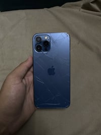 للبيع او مراوس بايفون  ايفون 12 برو ماكس  ذاكرته 256 نسبه البطاريه 100...