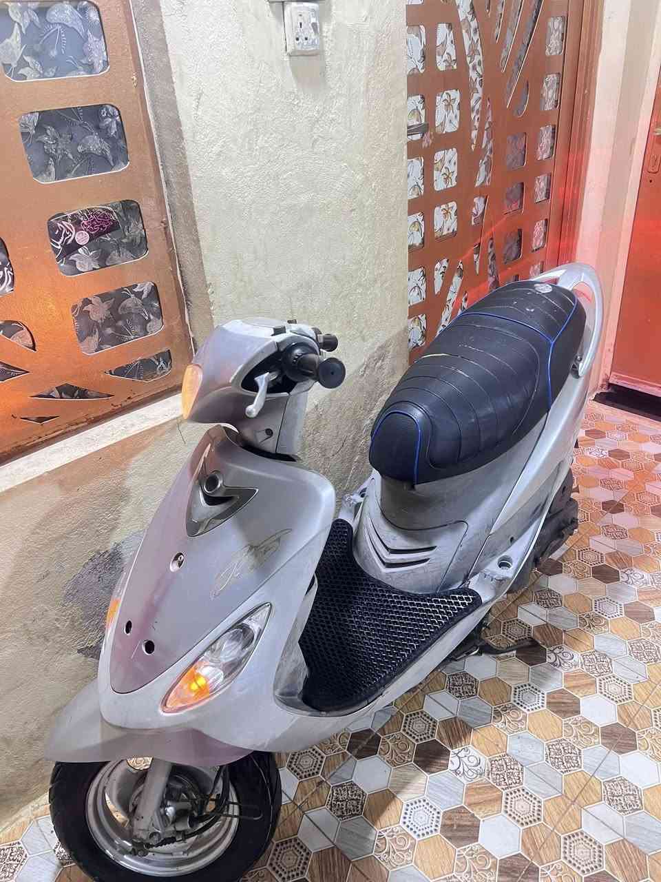 سلام عليكم للبيع ماكس منغولي حاوية كفالة عامة ختم واحد كفر وملاح ومكينة مابيها قطعة مامختومة دراجة مامفتوحة ع لفحص مابيها كل نقص كلشي شغال بيها وكلها بلاد دراجة تنباع بكشن بلاد مكاني ديوانية جمهوري شارع سالم سعر خاص او رقم ***********
