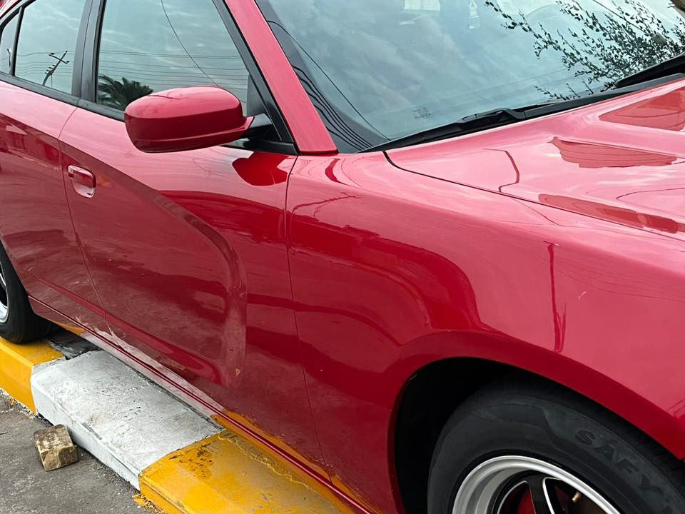 جارجر 2017 
فئة رالي 
كفاله عامه بارد فقط
فول مواصفات 
فتحه سقف
خزن ميموري 
كشنات تدفئه
تبريد ثلج 
شاشة كبيره
حساسات كله شغاله
تخم تاير جديد 
ويل 18 ويلد
استخدام شخصي مامشتغله خط
للاستفسار اكثر اتصل ع الرقم 
***********
