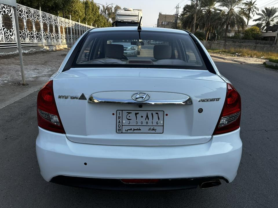 ***********
اكسنت خليجي موديل 2011 محرك 1600 المرغوب السعر 90 ورقة  سيارة بدون صبغ بيها فقط جاملغ خلفي يمين كير اوتو رقم بغداد مشروع وطني تحويل مباشر سياره نضيفه حيل بدون اي نقص كير محرك كلها جاهزة مكان السيارة بغداد الصليخ ال ٦٠٠ للاستفسار هذة رقمي ***********
