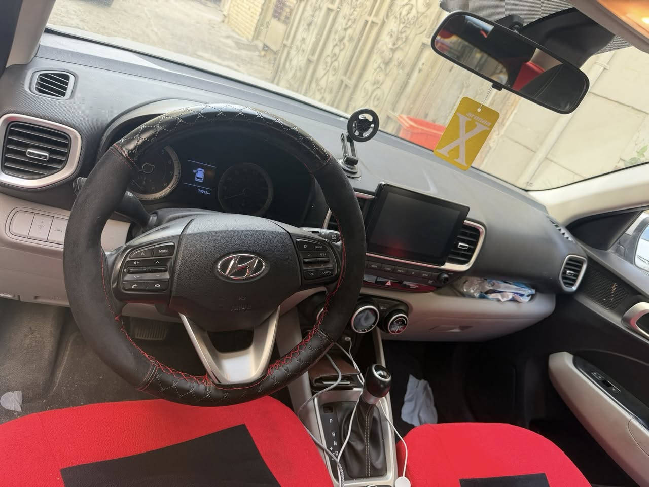 هونداي فينو موديل 2021 وارد امريكي سياره ( كلين) كفاله من ضربه من تبديل من صبغ كير مكينه تبريد كله كفاله سياره نضيفه  سعره 130 بيه مجال 

مرقم بغداد سياره بسمي 
محرك دوش 1600
انظمه قياده 
شاشه كاربلي 
كامره 
حساسات بل مري 
تحكم ستيرن 
حساسات تايرات 
تحديد مسار 
ماشيه 70 الف
ابيع او مراوس …


**إذا كنت صاحب هذا الإعلان وتريد حذفه لأي سبب، رجاءا أرسل رسالة إلى الدعم الفني**