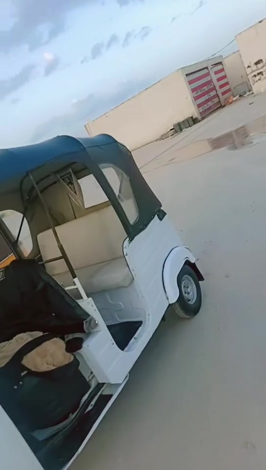 سلام عليكم  تكتك لبيع رقم سنويه نكليزي مديل 20  هذه رقمي *********** سعر خاص
