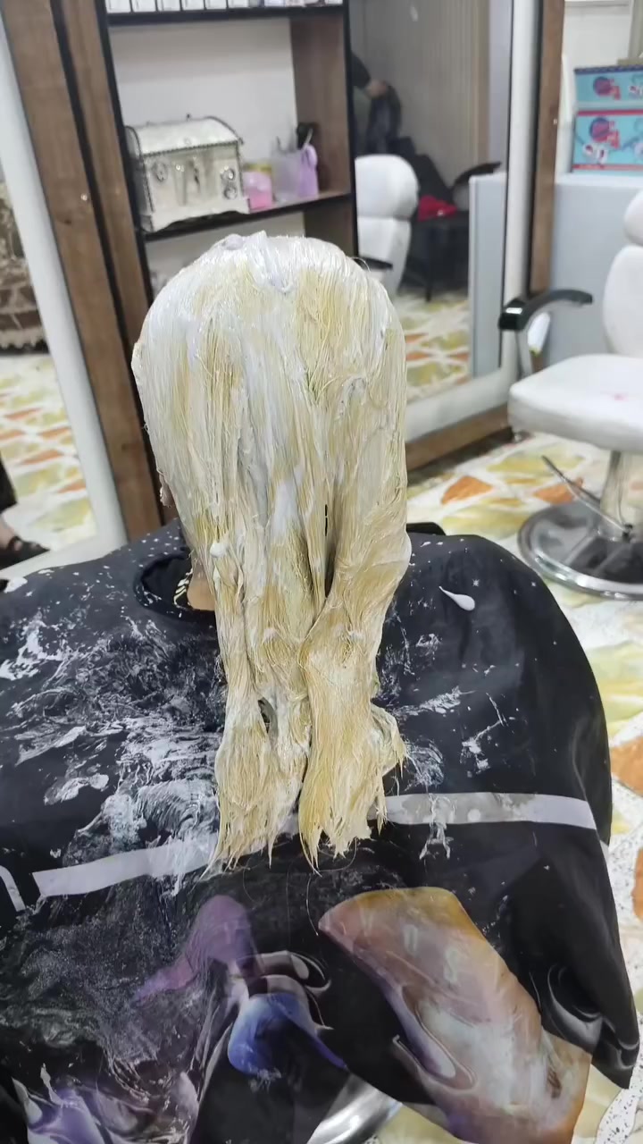 مساء الخير بنات جاي يطبلي بنات ويسئلني على الحمارات والعشبة بنات حسب الاختبار نشوف 
حسب طلب الزبونه
صالون ڪوافيرة جنى 🤍
العنوان.. 
بابل _المسيب_حي المعلمين الاولى _فرع مطعم المعموري *
للحجز خاص او الاتصال على الرقم واتساب ***********
. 🌼
