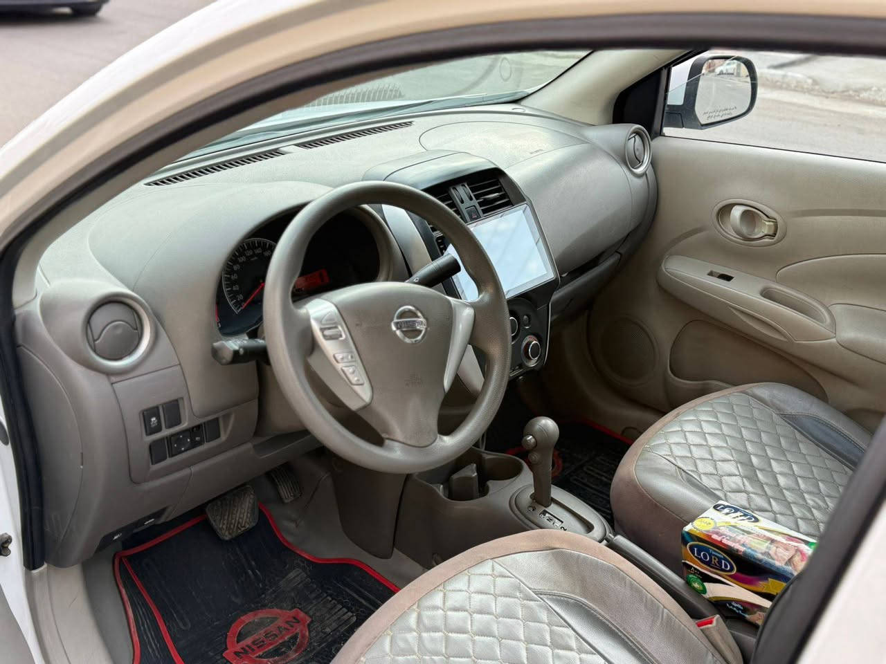 سني 2019 هندي
بليته زركة
ماشيه 90 
باسمي رقم بغداد هزة وسنوية جديدة
بيه جاملغين تبديل الامامية بدون حادث
سعرها 96 ورقة وبيه مجال بسيط 
مكاني بغداد حي العامل
***********
