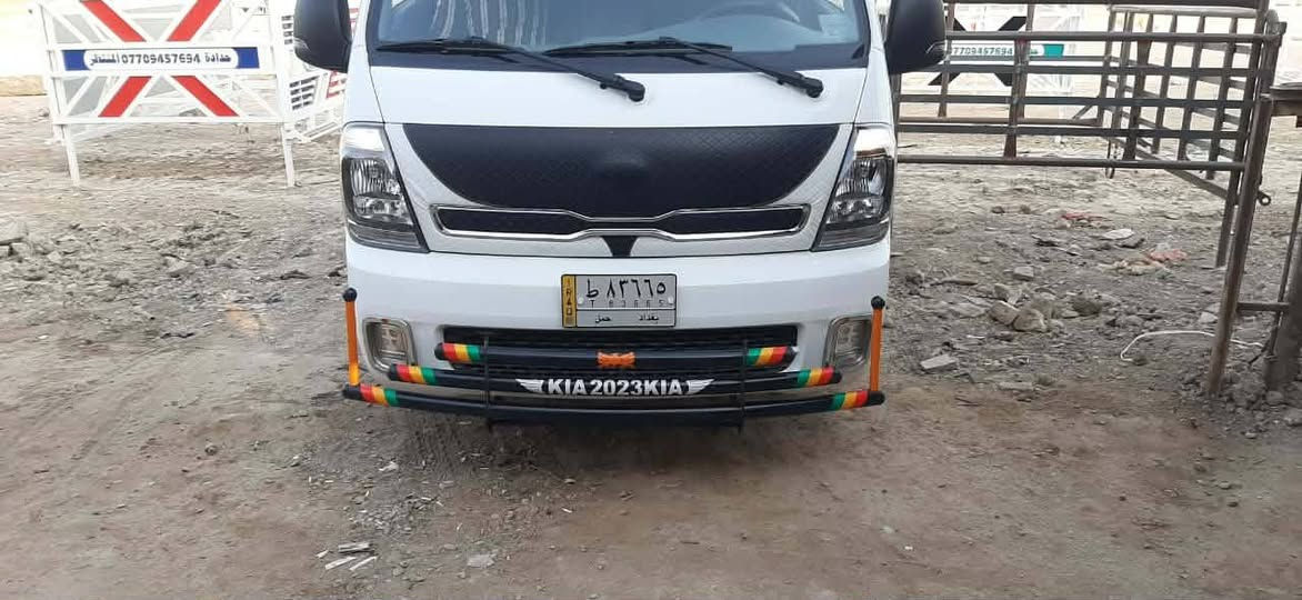 السلام عليكم محجر كيه نثيه للبيع محجر حلو وجديد حديد ملم ونص ارتفاع ٩٠العنوان بابل جبله  يوجد لدينا  دروع اماميه وخلفيه رقم  الهاتف *********** ***********
